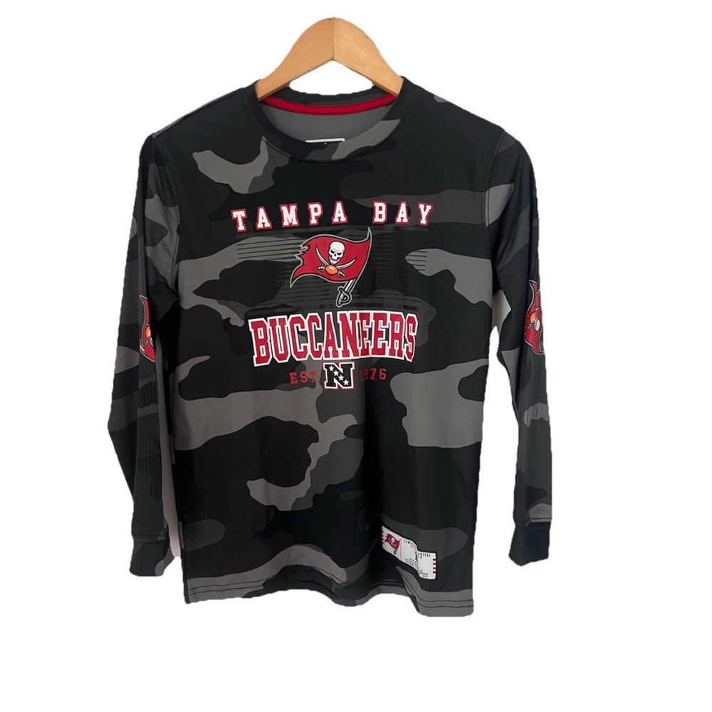 NFL Tampa Bay Buccaneers Long Sleeve Camouflage Kids Shirt Top Size 14-16